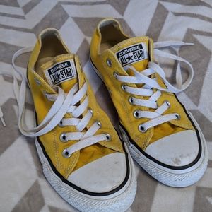 Converse Low Tops